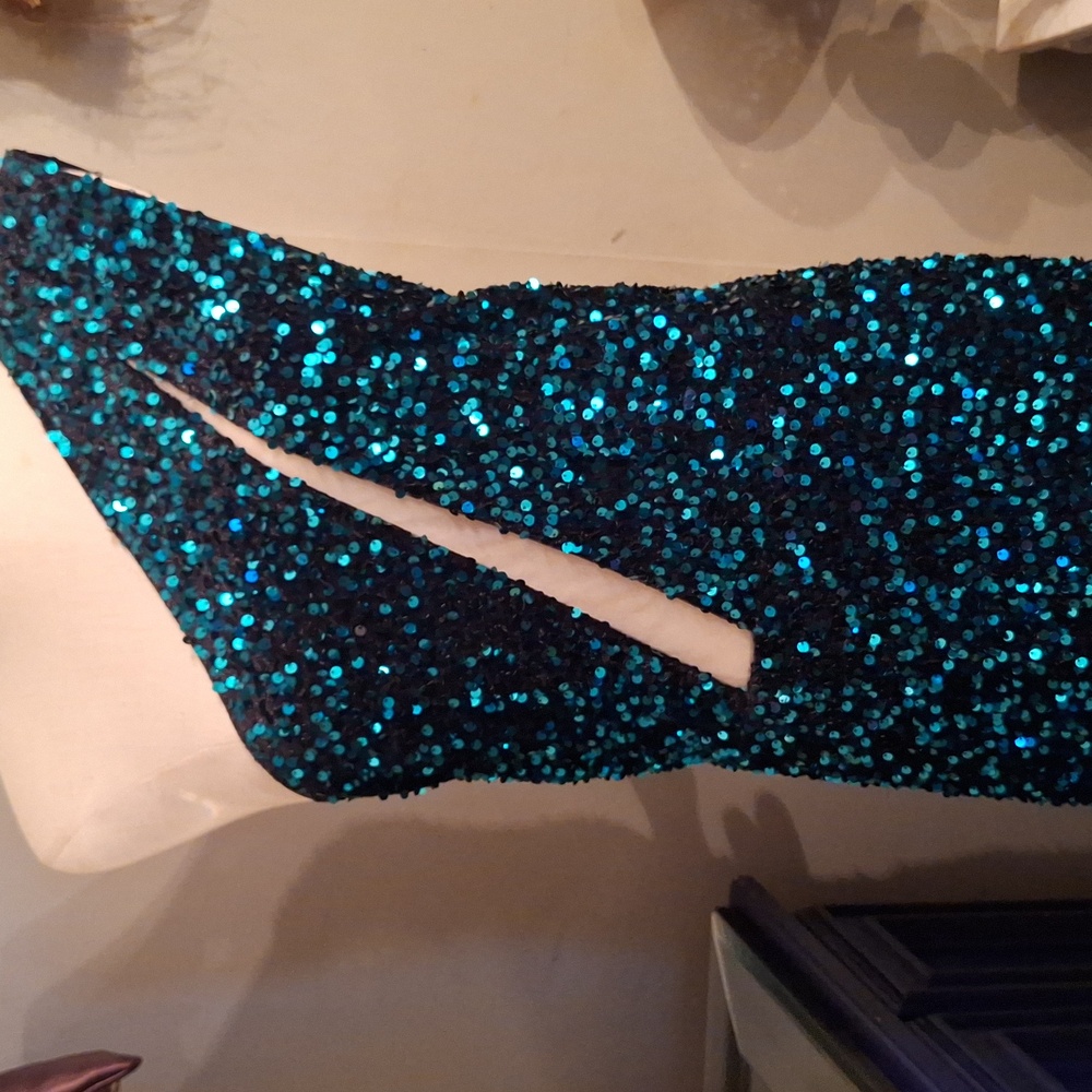 Sequin emerald green gown